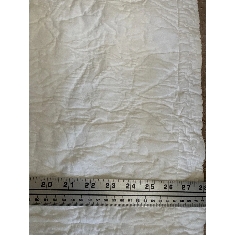 Pottery Barn White Floral Quilted Full Queen Quilt Set 2 Euro 2 Standard Shams